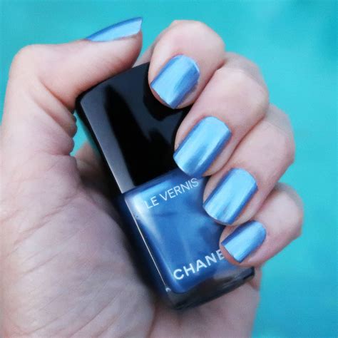 chanel lagune nail colors.